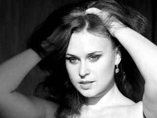 Kamila - Positive anything is better than negative nothing.